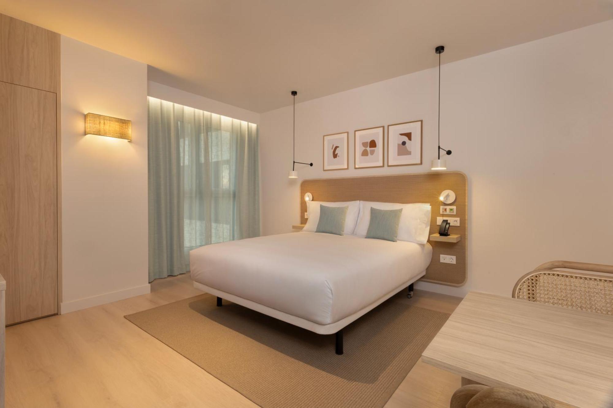 Staybridge Suites & Apartments Malaga By Ihg Dış mekan fotoğraf