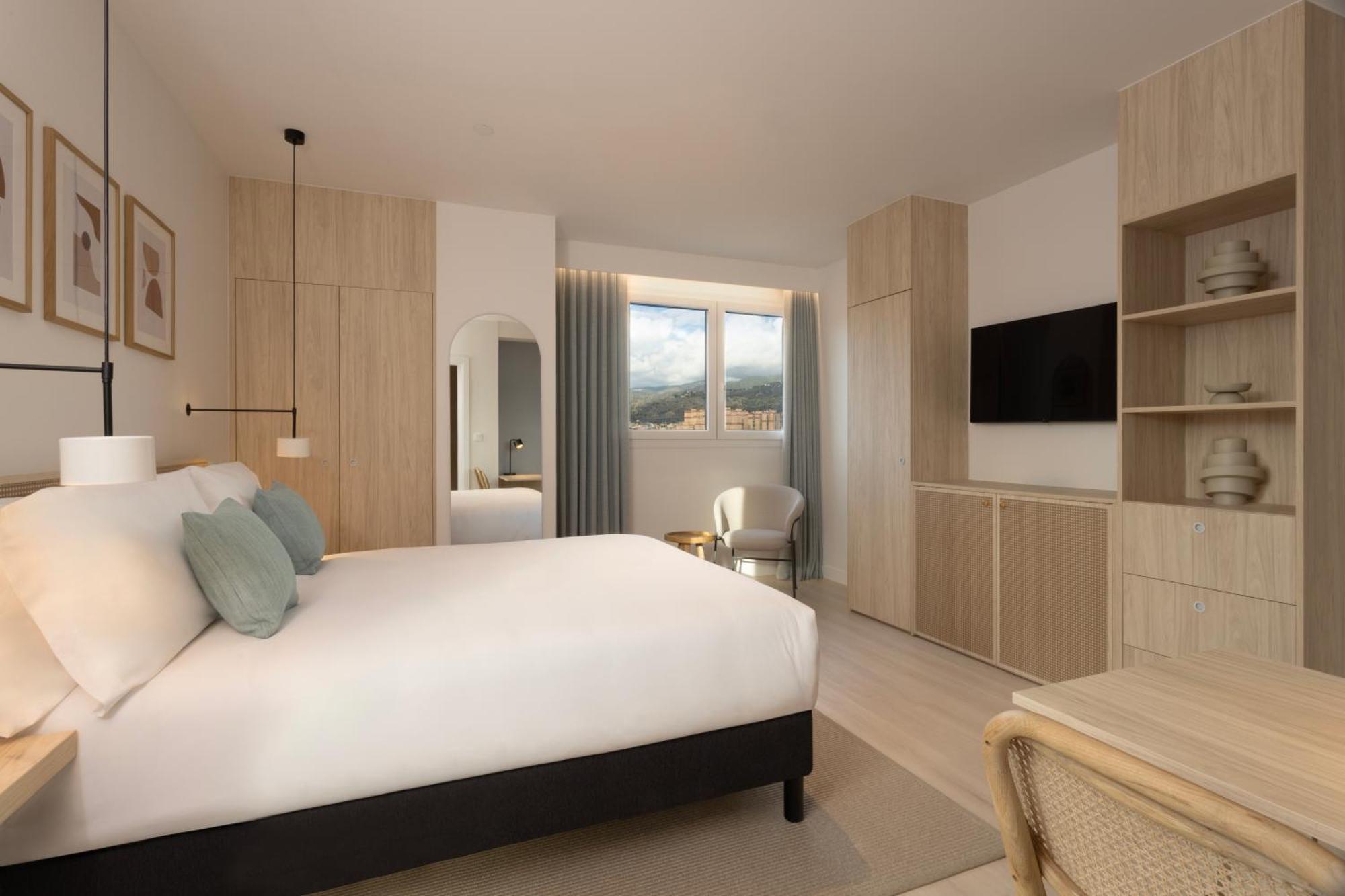 Staybridge Suites & Apartments Malaga By Ihg Dış mekan fotoğraf