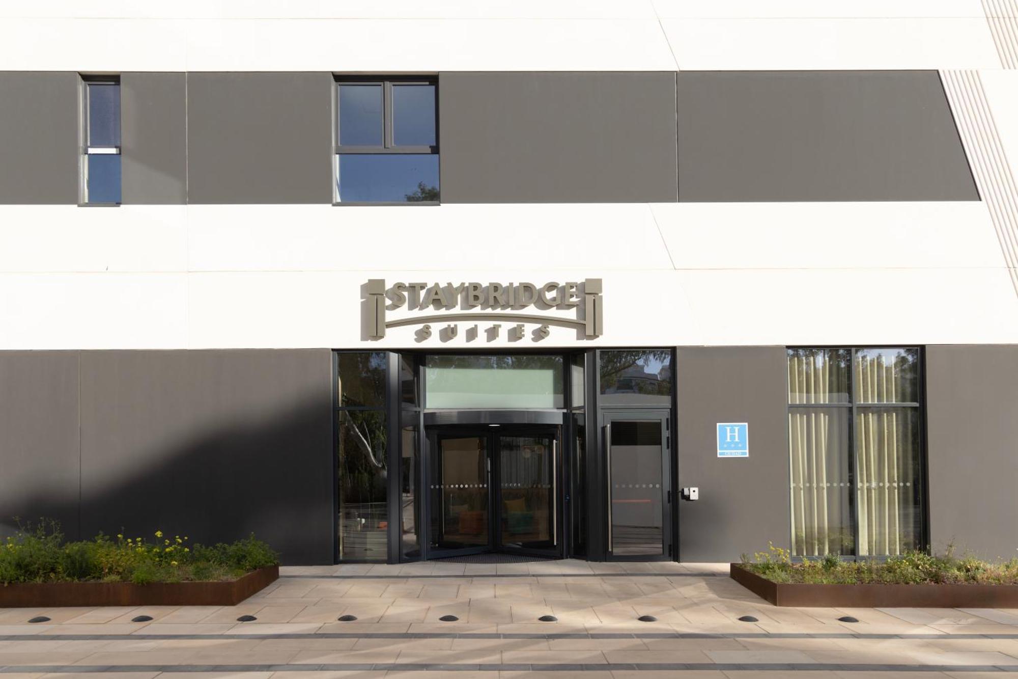 Staybridge Suites & Apartments Malaga By Ihg Dış mekan fotoğraf