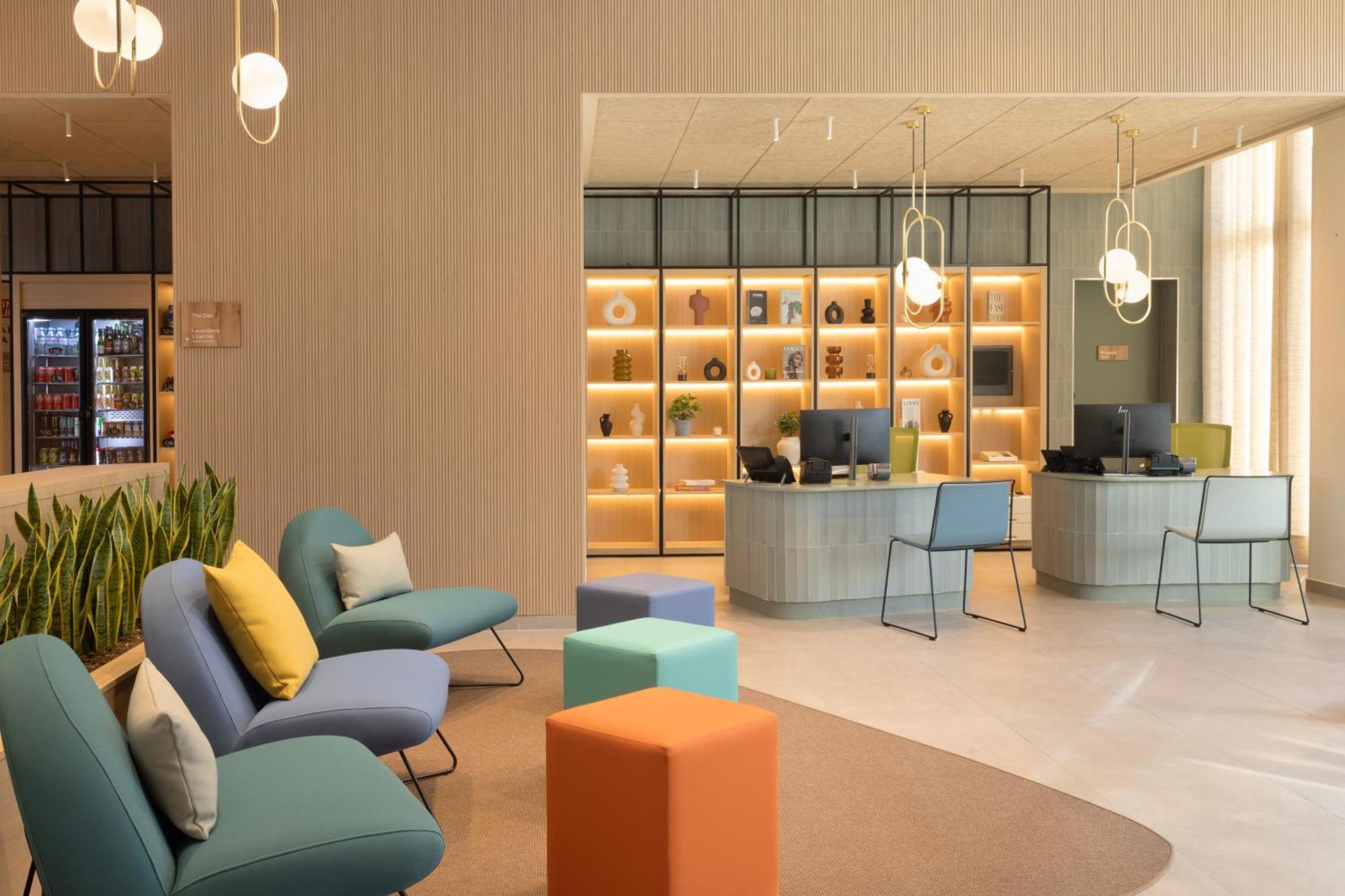 Staybridge Suites & Apartments Malaga By Ihg Dış mekan fotoğraf