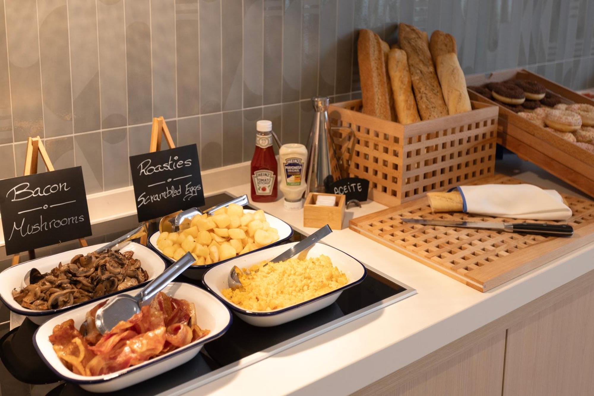 Staybridge Suites & Apartments Malaga By Ihg Dış mekan fotoğraf
